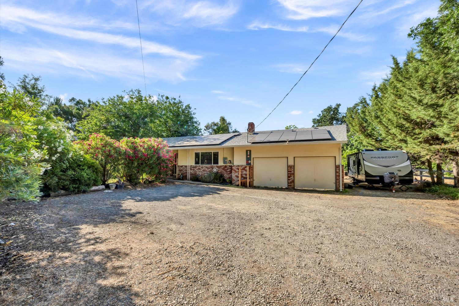 Detail Gallery Image 3 of 30 For 16820 Morgan Valley Rd, Lower Lake,  CA 95457 - 3 Beds | 2 Baths