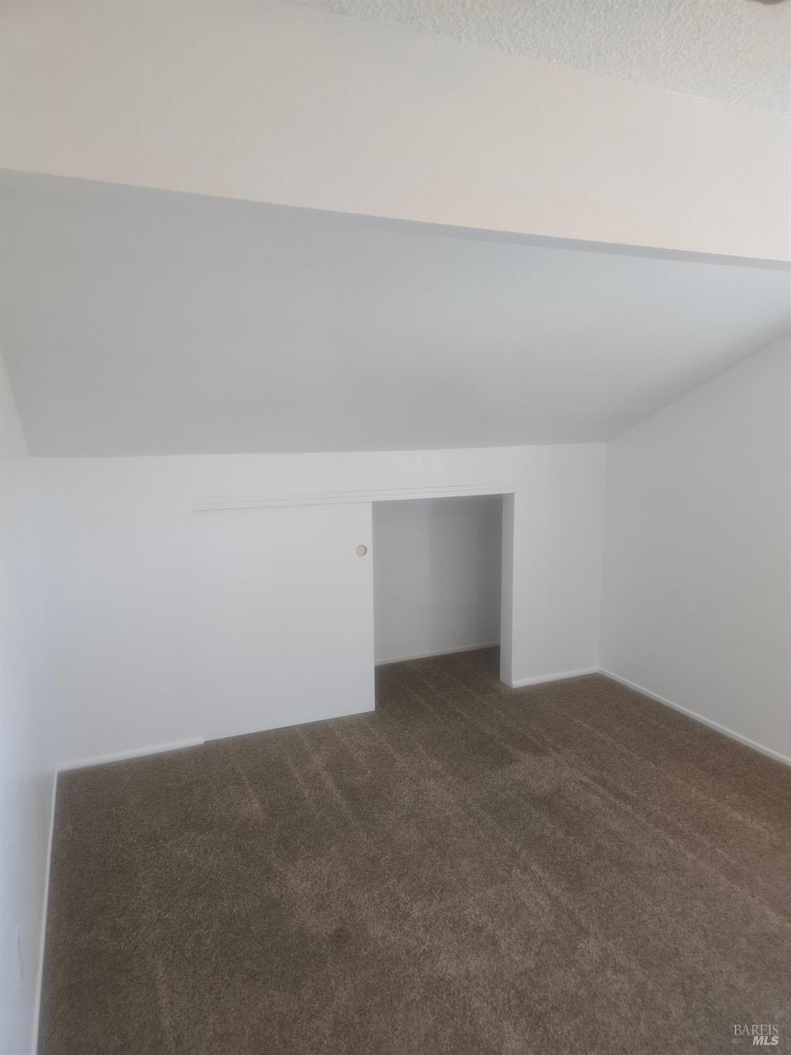 Detail Gallery Image 11 of 31 For 900 Bluejay Dr, Suisun City,  CA 94585 - 4 Beds | 2/1 Baths
