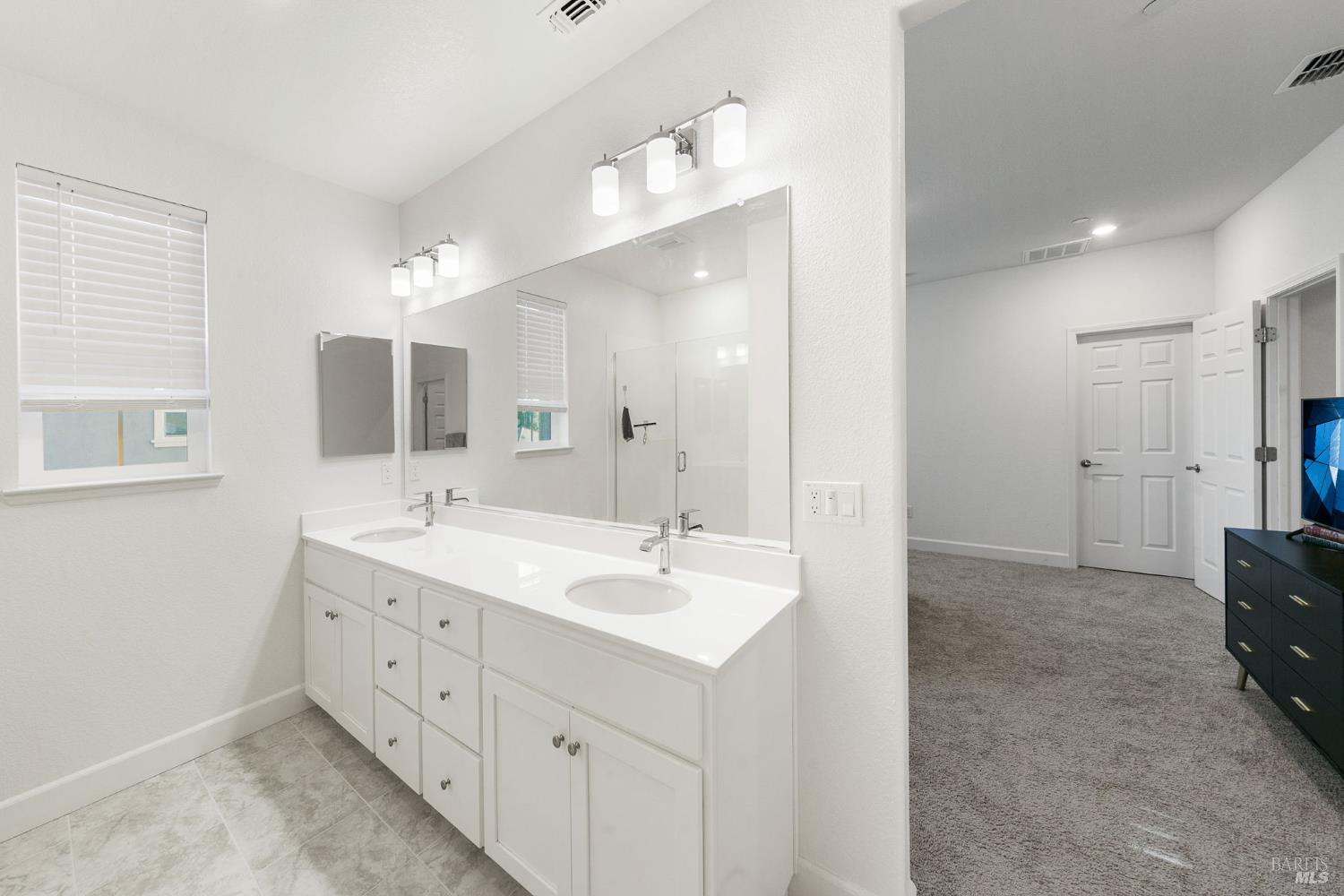 Vasquez Court, Vacaville, California image 31