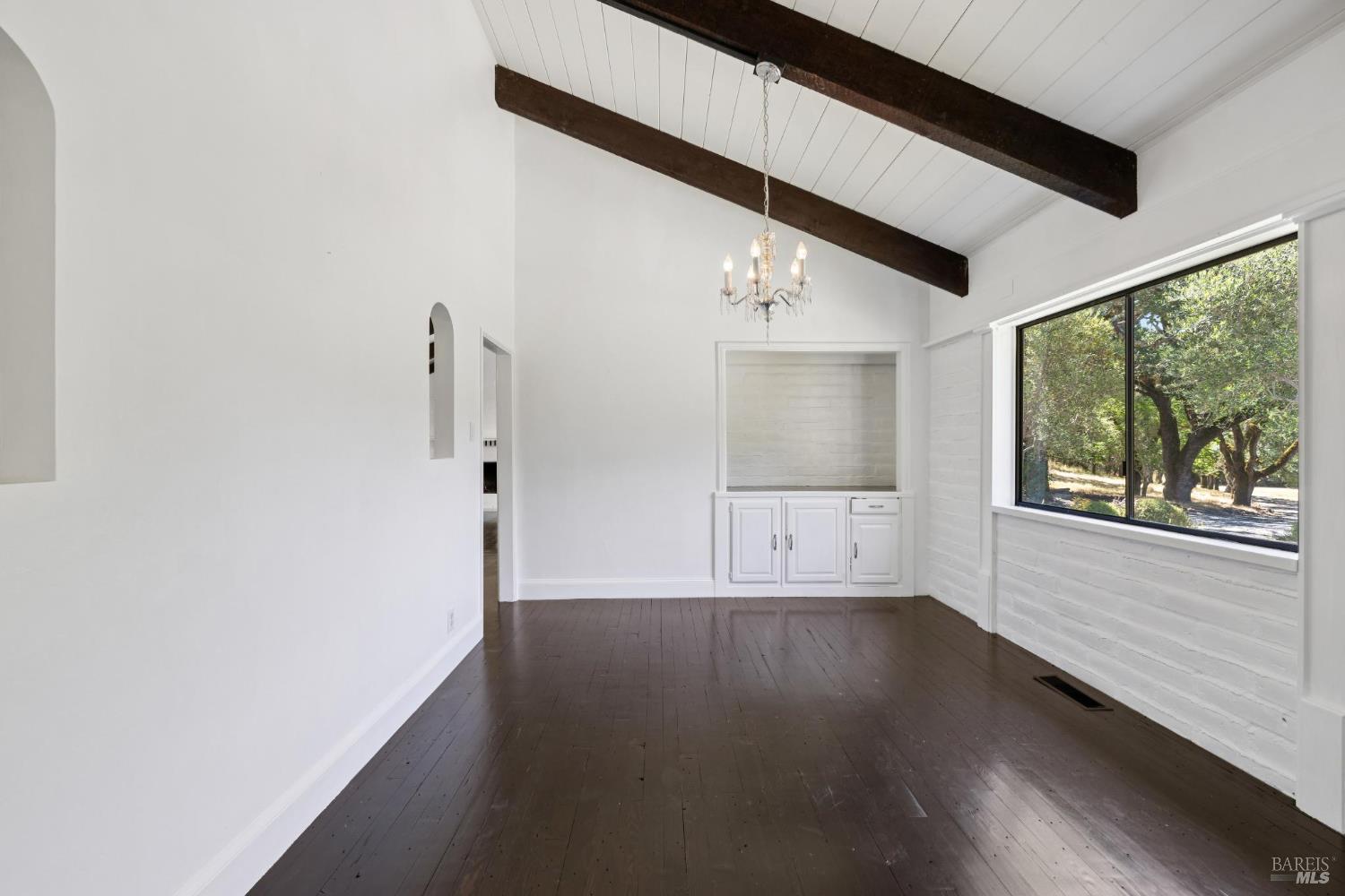 Detail Gallery Image 31 of 66 For 5219 Bennett Valley Ln, Glen Ellen,  CA 95442 - 3 Beds | 2 Baths