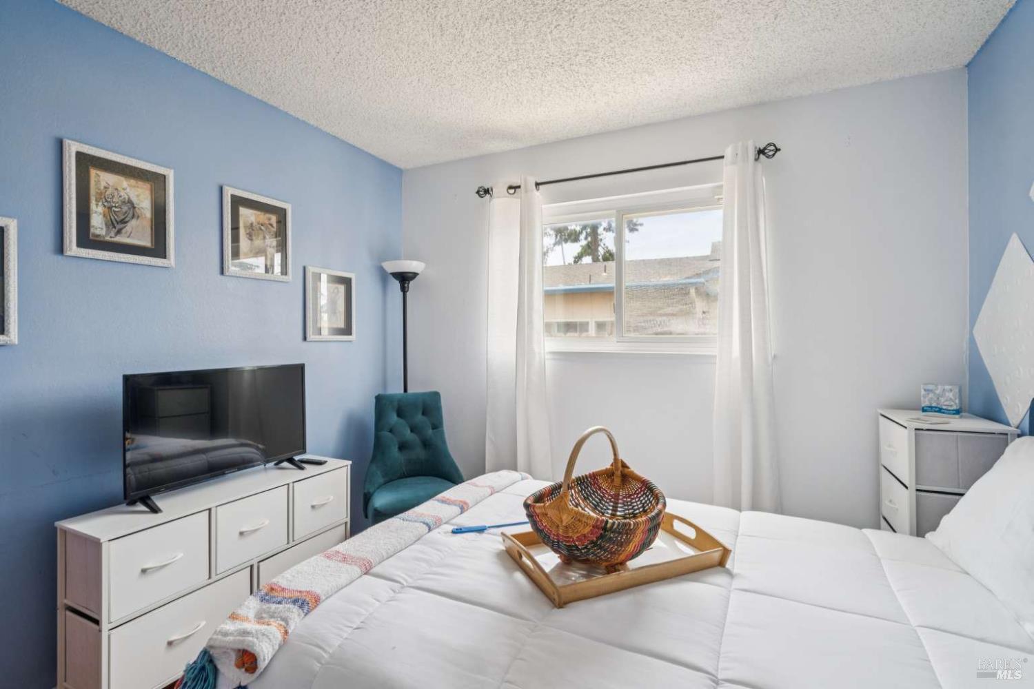 Woodlark Drive, Suisun City, California image 17