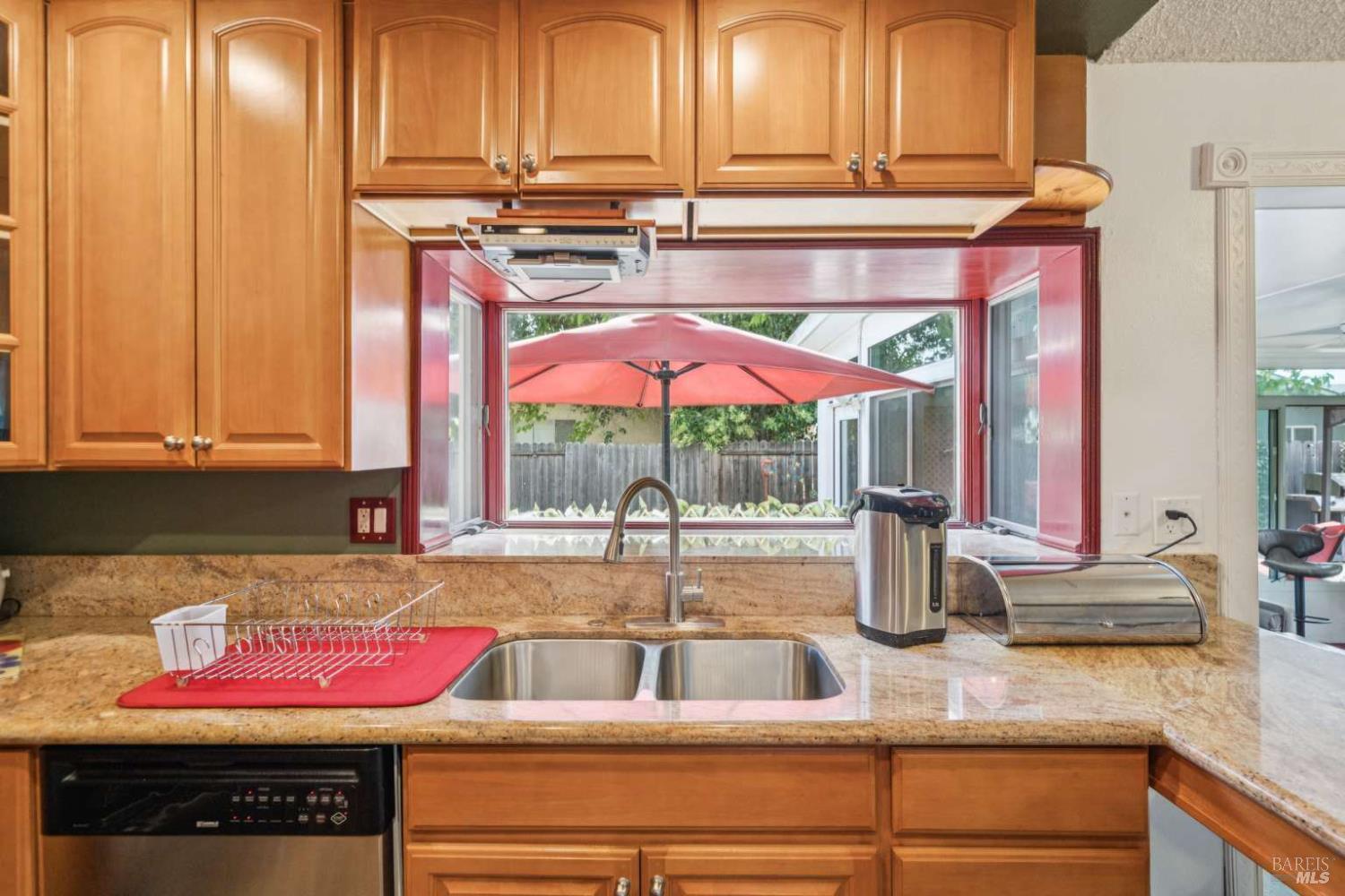 Woodlark Drive, Suisun City, California image 16
