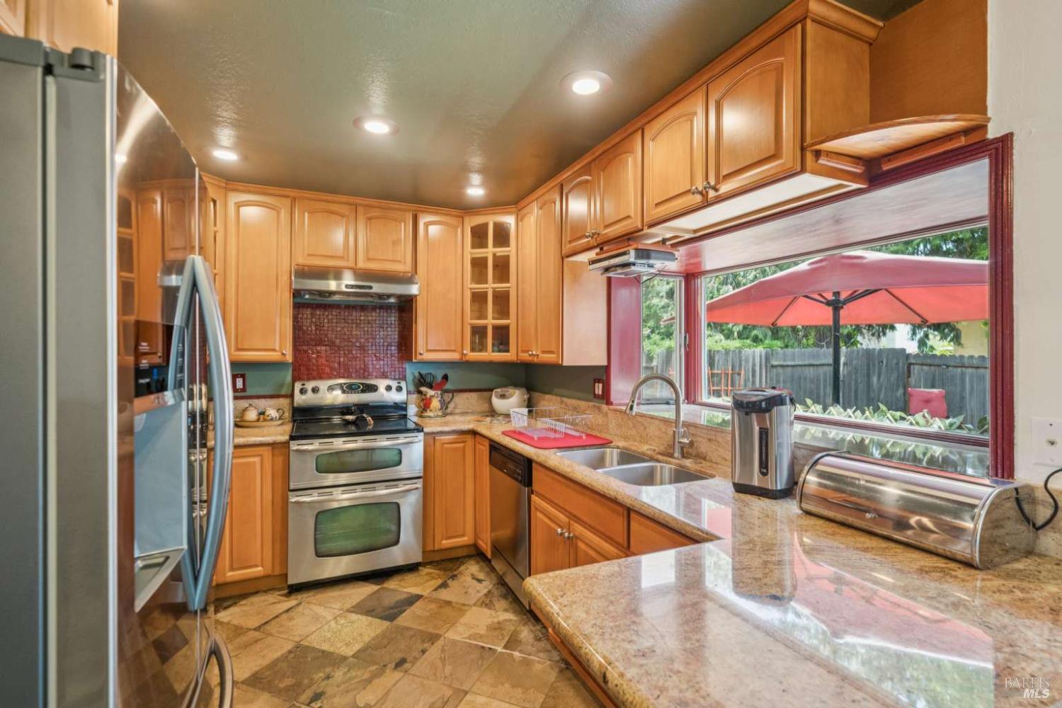 Woodlark Drive, Suisun City, California image 14