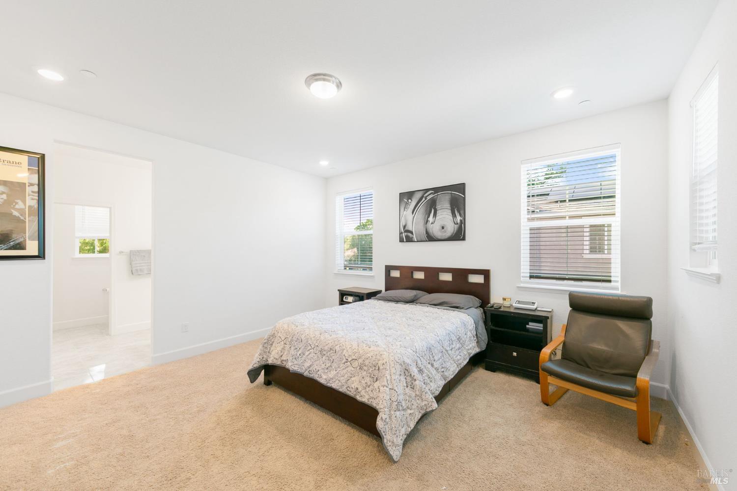 Vasquez Court, Vacaville, California image 37