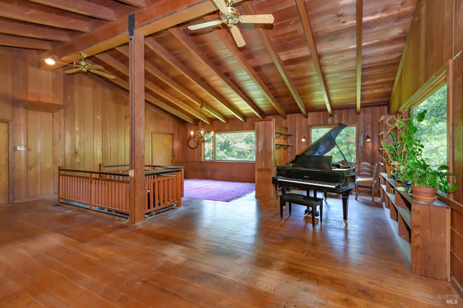 Detail Gallery Image 6 of 33 For 312 Shady Ln, Mill Valley,  CA 94941 - 5 Beds | 2 Baths
