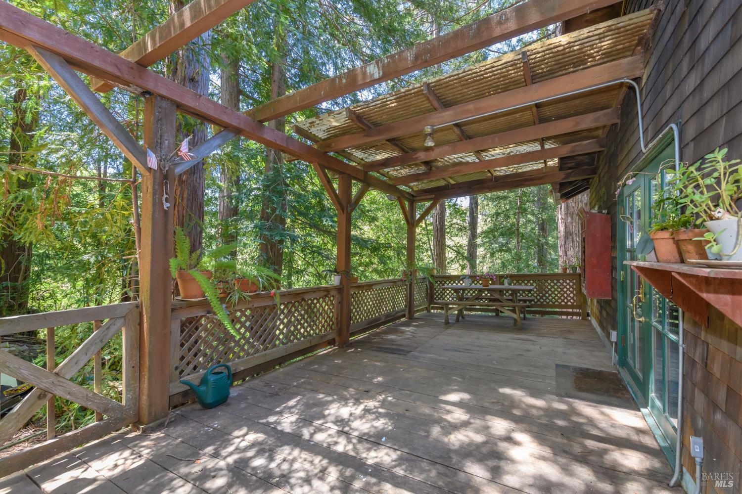 Detail Gallery Image 17 of 33 For 312 Shady Ln, Mill Valley,  CA 94941 - 5 Beds | 2 Baths
