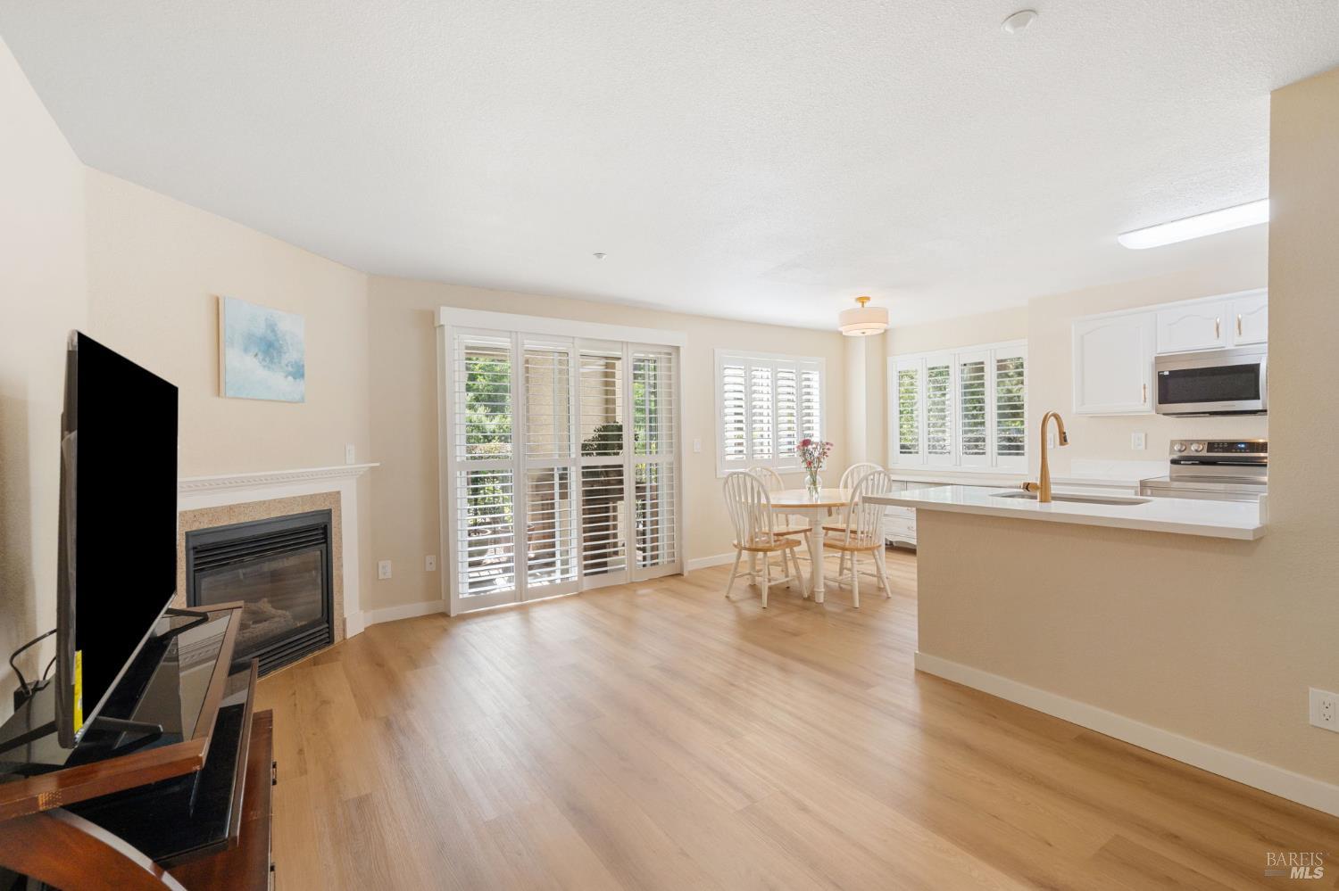 Eastwood Drive #1, Vacaville, California image 4
