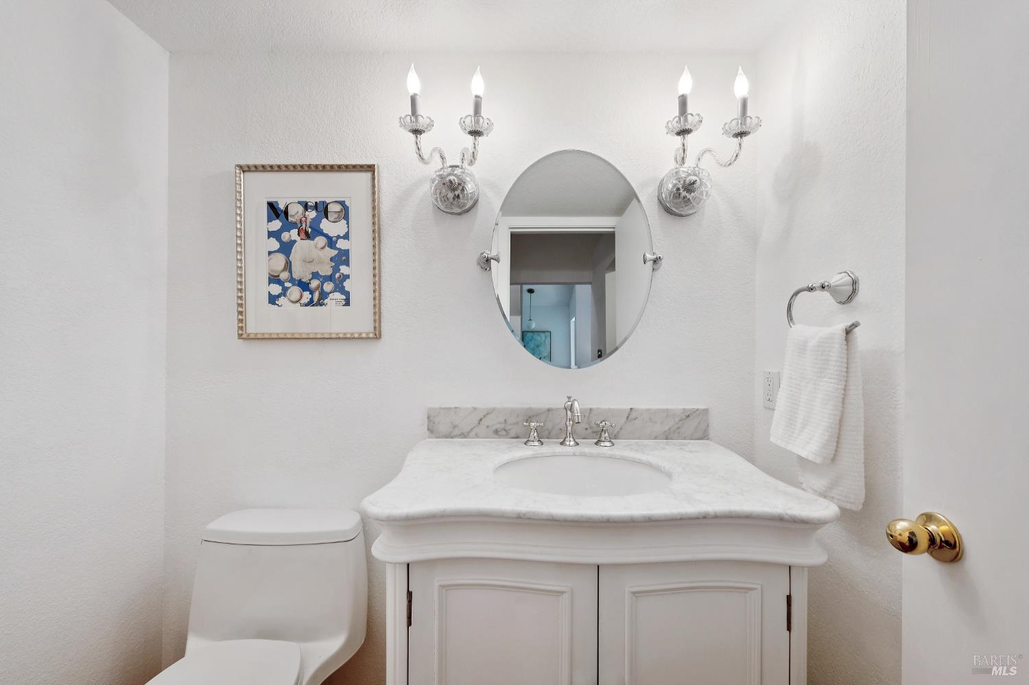 Detail Gallery Image 15 of 17 For 5 Briarwood Ct, Novato,  CA 94947 - 3 Beds | 2/1 Baths