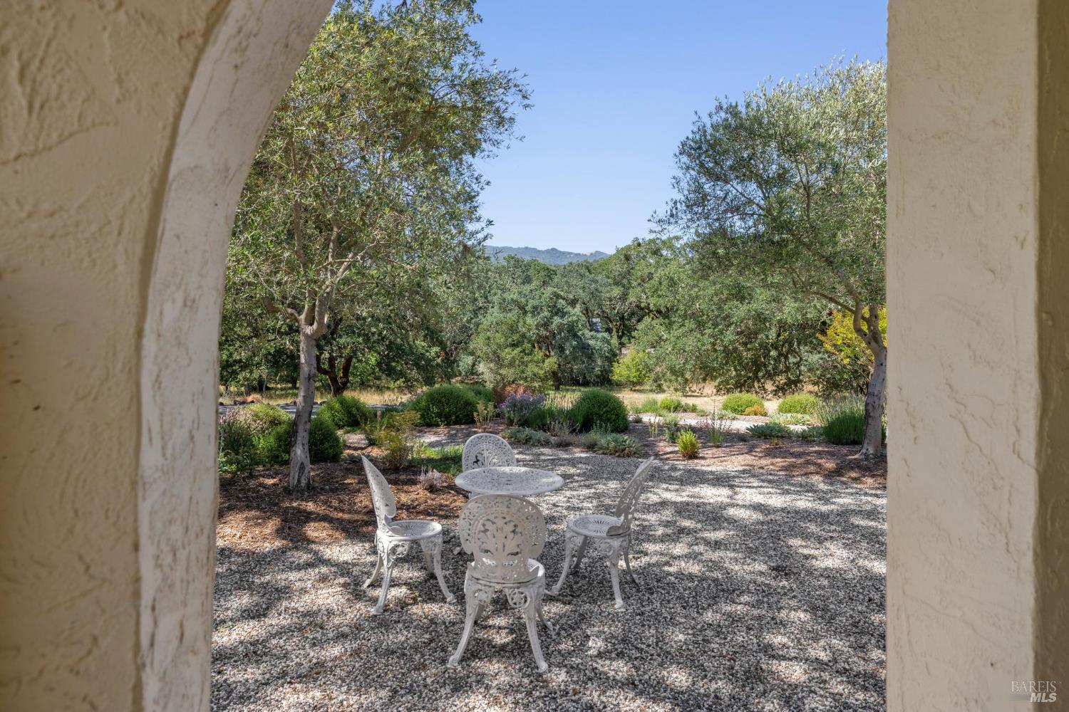 Detail Gallery Image 21 of 66 For 5219 Bennett Valley Ln, Glen Ellen,  CA 95442 - 3 Beds | 2 Baths