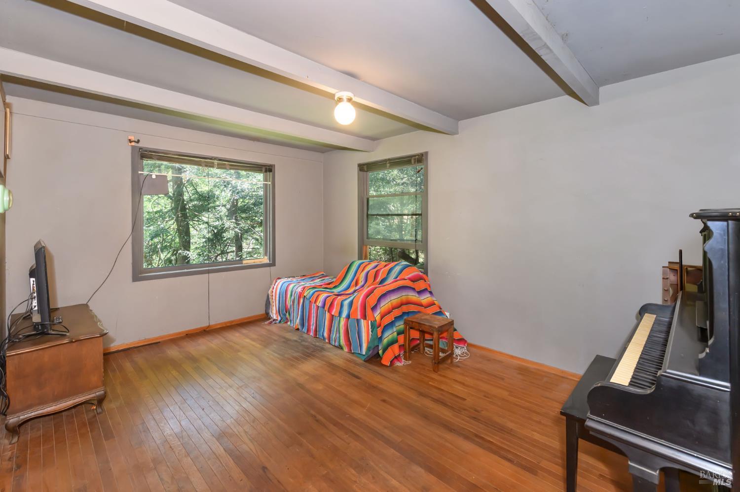 Detail Gallery Image 23 of 33 For 312 Shady Ln, Mill Valley,  CA 94941 - 5 Beds | 2 Baths