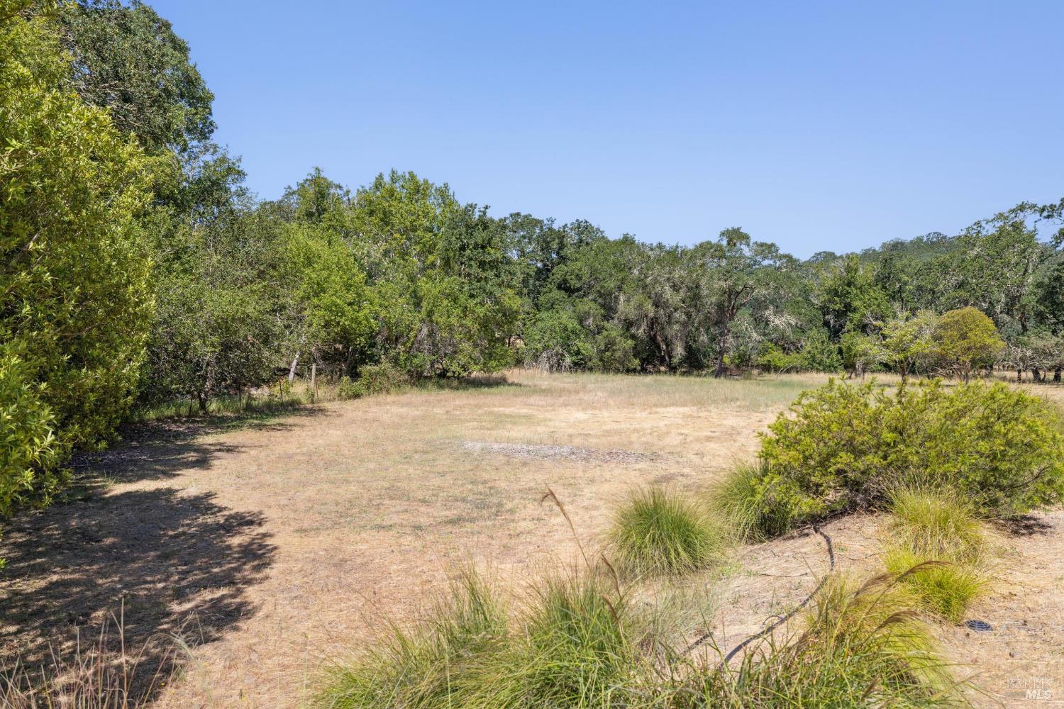 Detail Gallery Image 9 of 66 For 5219 Bennett Valley Ln, Glen Ellen,  CA 95442 - 3 Beds | 2 Baths