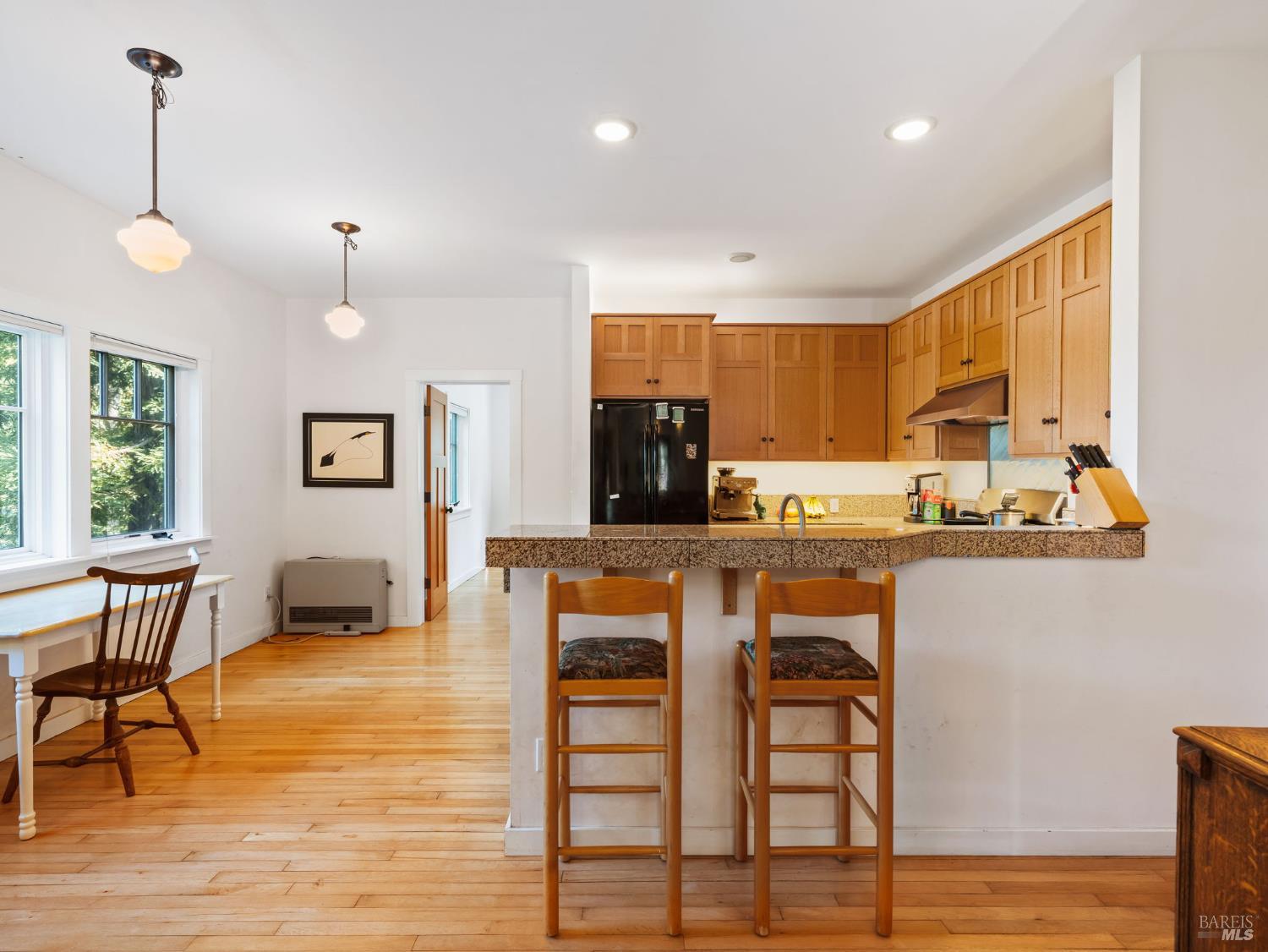 Detail Gallery Image 11 of 47 For 21900 Panorama Way, Philo,  CA 95466 - 3 Beds | 2 Baths