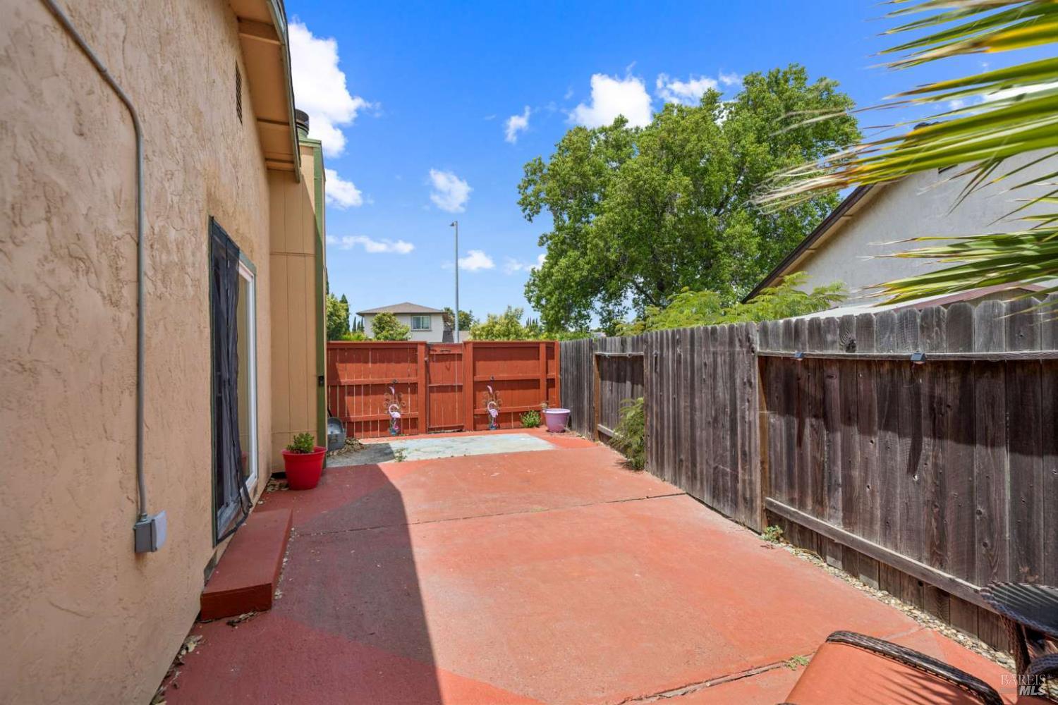 Woodlark Drive, Suisun City, California image 31