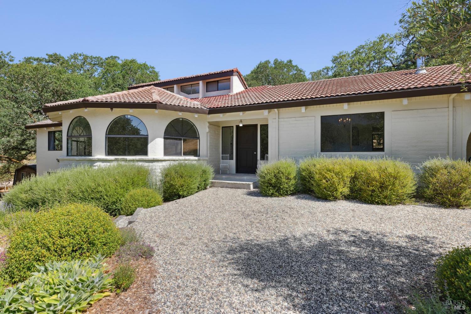 Detail Gallery Image 23 of 66 For 5219 Bennett Valley Ln, Glen Ellen,  CA 95442 - 3 Beds | 2 Baths