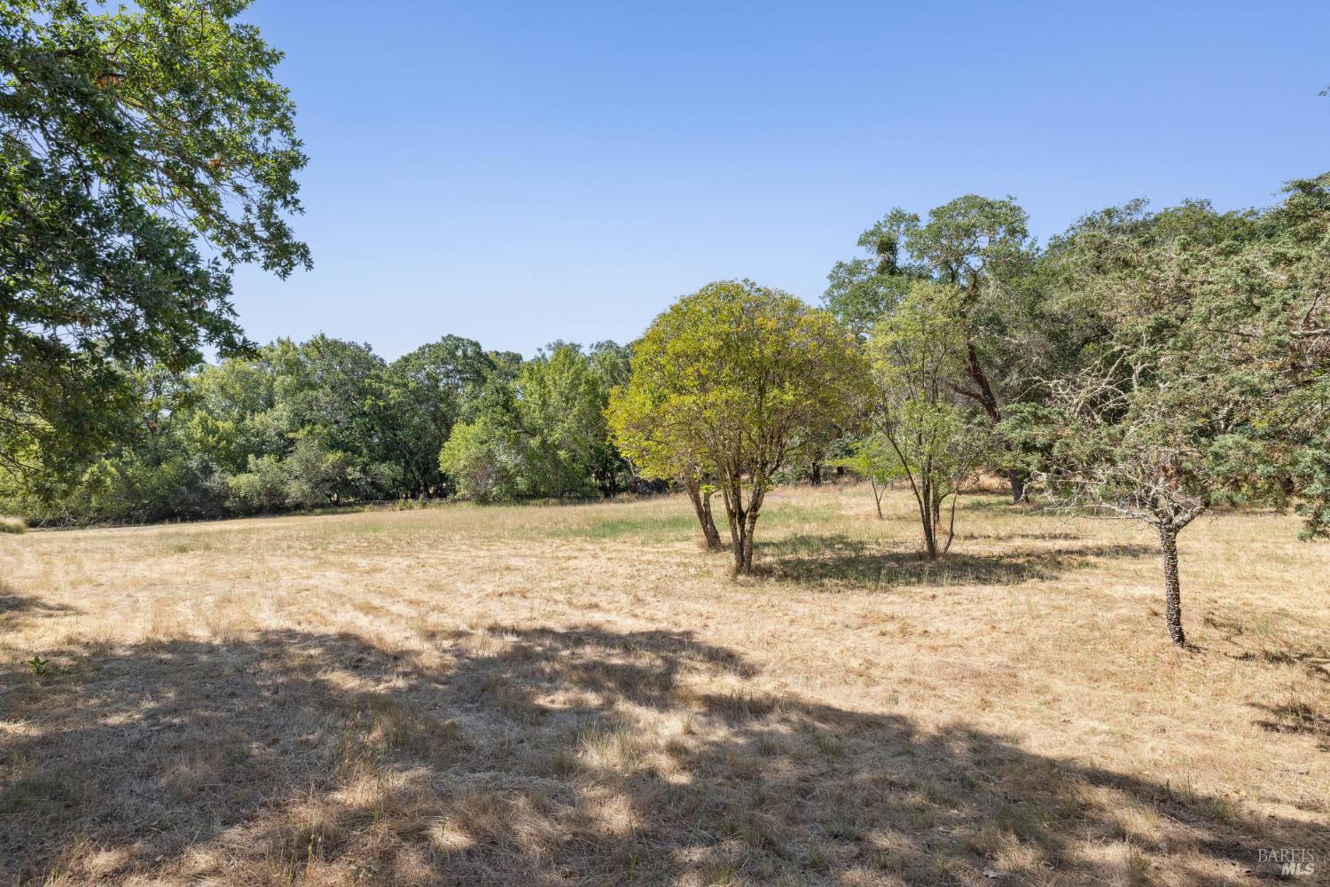 Detail Gallery Image 11 of 66 For 5219 Bennett Valley Ln, Glen Ellen,  CA 95442 - 3 Beds | 2 Baths