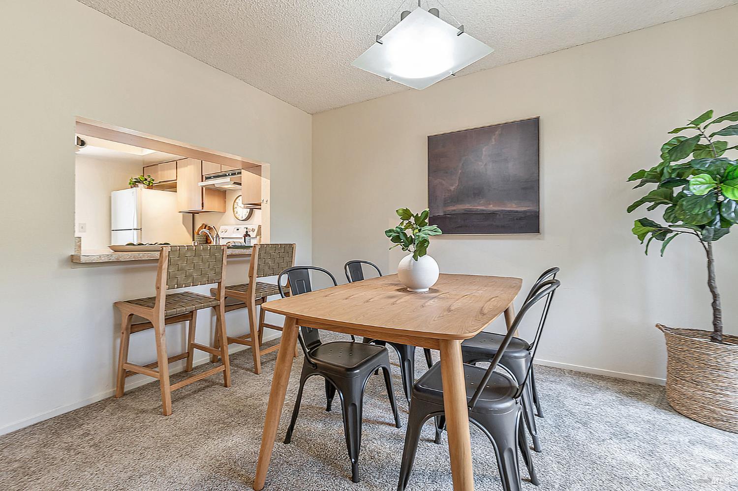Detail Gallery Image 5 of 28 For 7 Byron Cir, Mill Valley,  CA 94941 - 3 Beds | 2/1 Baths