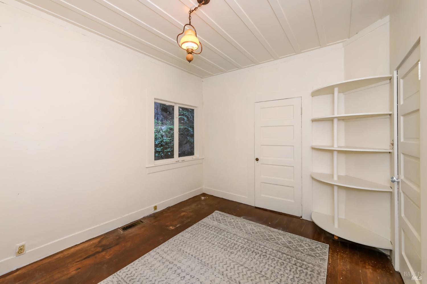 Detail Gallery Image 20 of 33 For 312 Shady Ln, Mill Valley,  CA 94941 - 5 Beds | 2 Baths