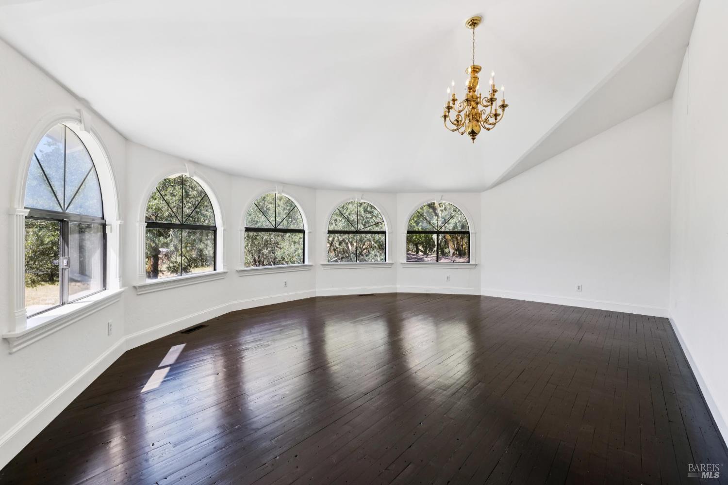 Detail Gallery Image 28 of 66 For 5219 Bennett Valley Ln, Glen Ellen,  CA 95442 - 3 Beds | 2 Baths