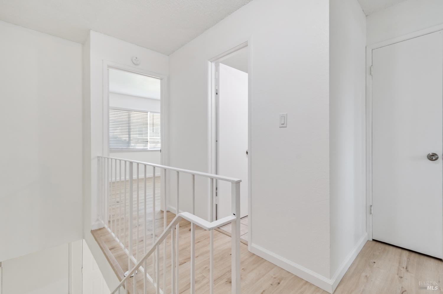 Detail Gallery Image 9 of 21 For 588 Crabapple Way, San Jose,  CA 95111 - 3 Beds | 1/1 Baths