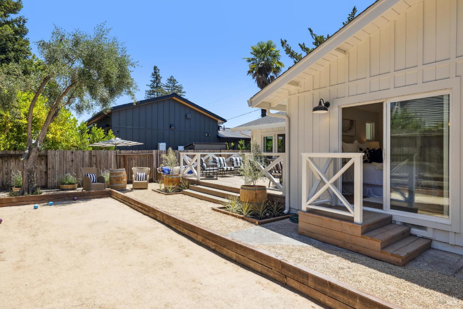Detail Gallery Image 22 of 25 For 1830 Spring Mountain Rd, Saint Helena,  CA 94574 - 3 Beds | 2 Baths
