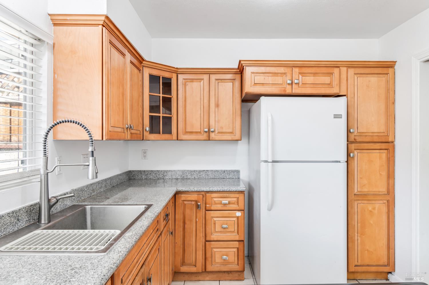Detail Gallery Image 6 of 21 For 588 Crabapple Way, San Jose,  CA 95111 - 3 Beds | 1/1 Baths