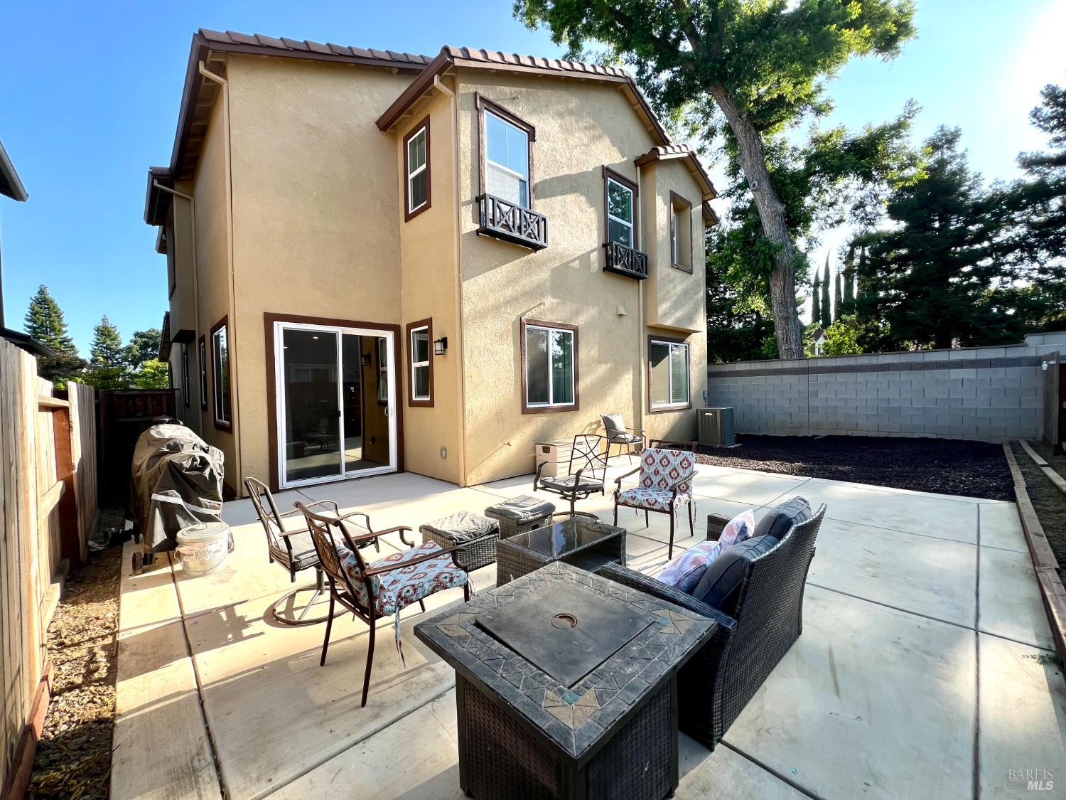 Vasquez Court, Vacaville, California image 45