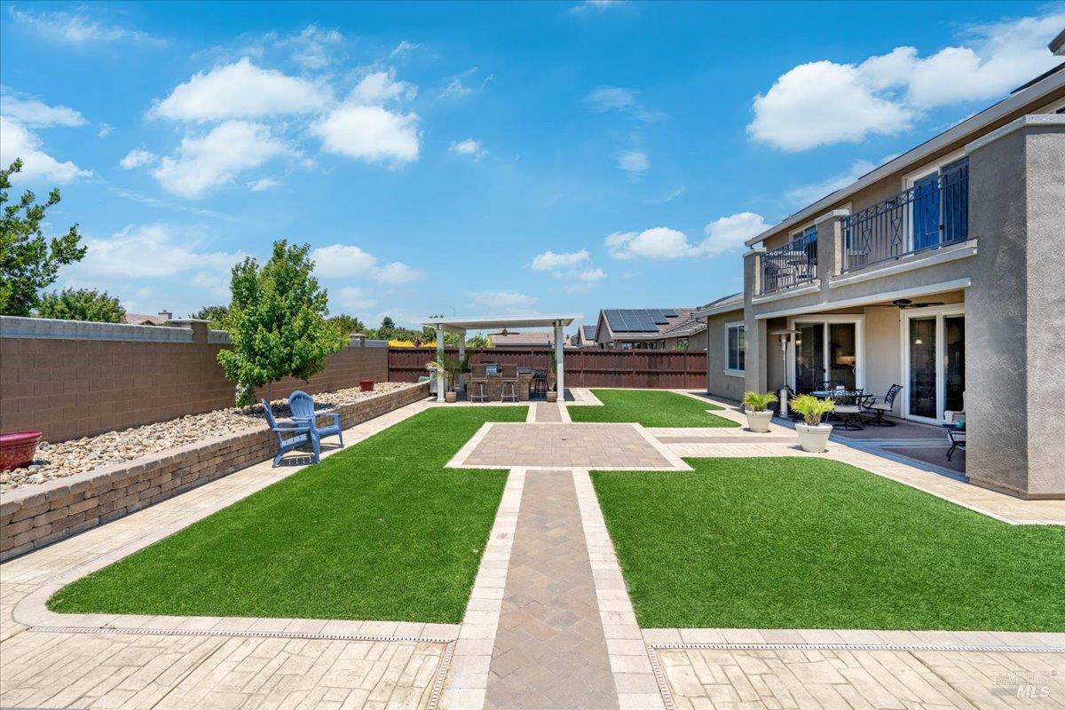 Detail Gallery Image 66 of 89 For 1012 Capitola Ct, Vacaville,  CA 95687 - 6 Beds | 4/1 Baths