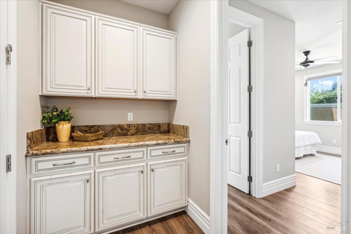 Detail Gallery Image 20 of 89 For 1012 Capitola Ct, Vacaville,  CA 95687 - 6 Beds | 4/1 Baths