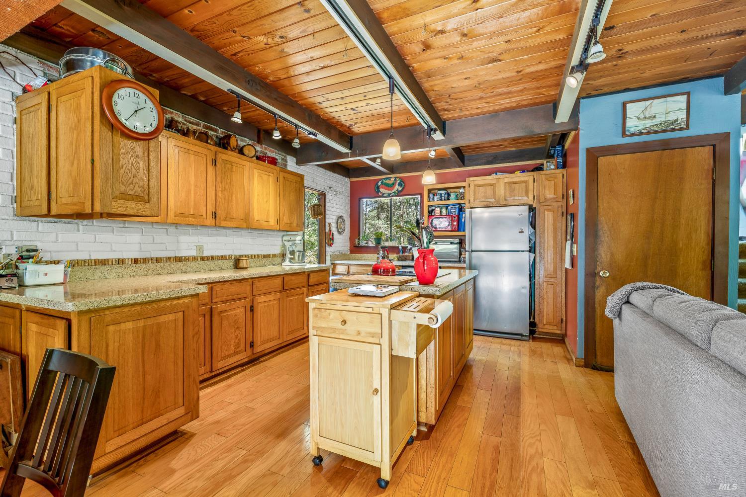 Detail Gallery Image 8 of 27 For 43150 Little Lake Rd, Mendocino,  CA 95460 - 4 Beds | 1 Baths