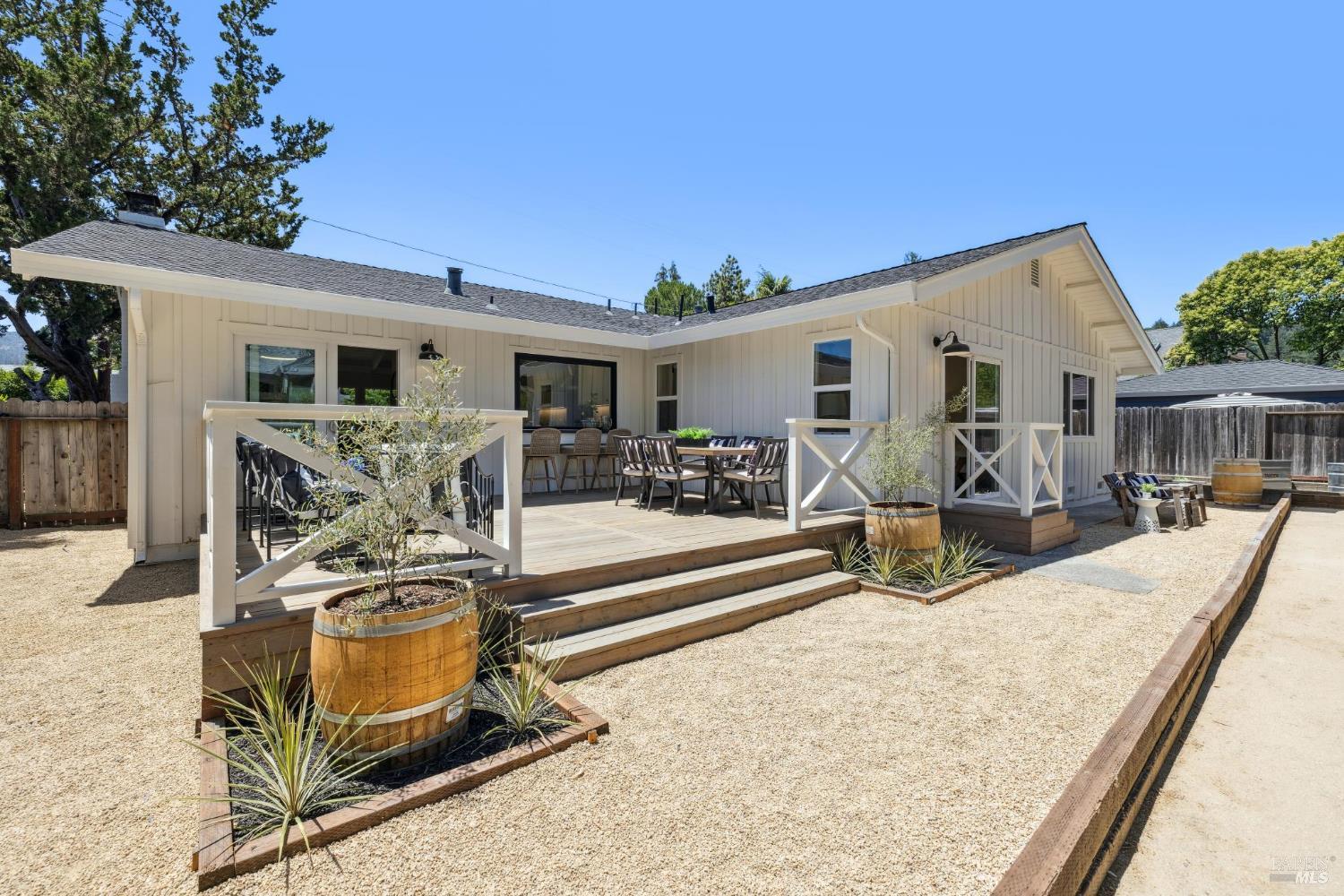 Detail Gallery Image 19 of 25 For 1830 Spring Mountain Rd, Saint Helena,  CA 94574 - 3 Beds | 2 Baths