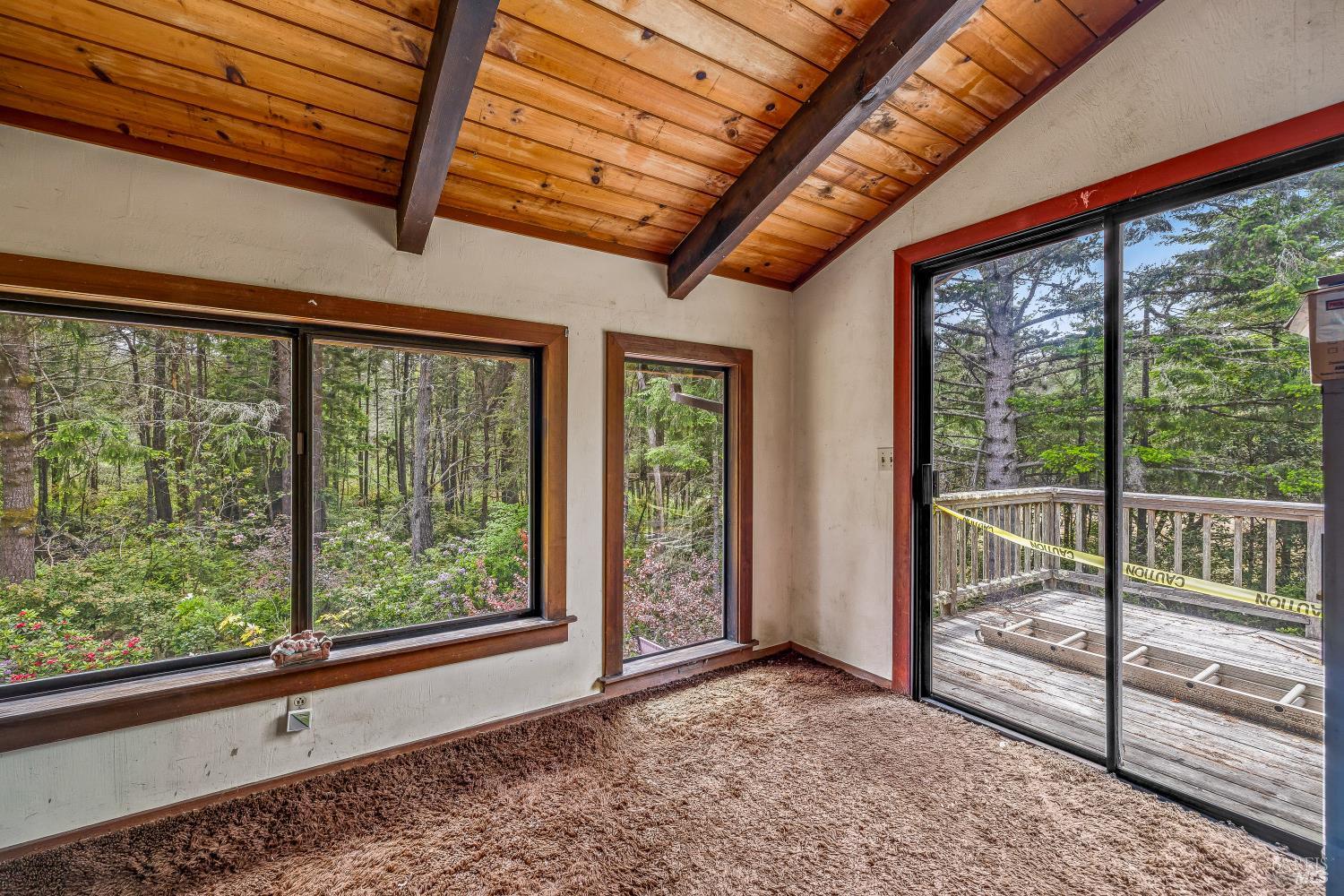 Detail Gallery Image 15 of 27 For 43150 Little Lake Rd, Mendocino,  CA 95460 - 4 Beds | 1 Baths