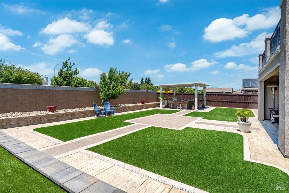 Detail Gallery Image 65 of 89 For 1012 Capitola Ct, Vacaville,  CA 95687 - 6 Beds | 4/1 Baths