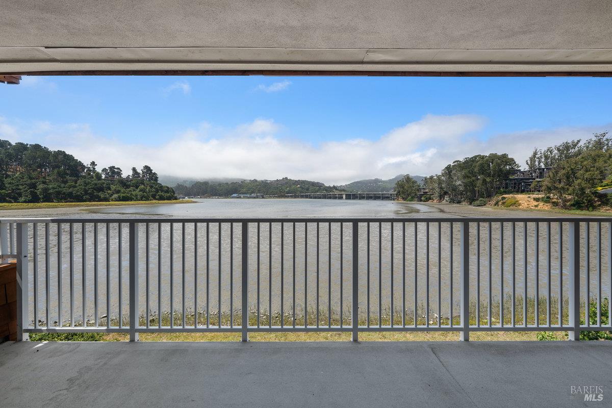Detail Gallery Image 13 of 17 For 120 Seminary Dr 2c,  Mill Valley,  CA 94941 - 2 Beds | 2 Baths