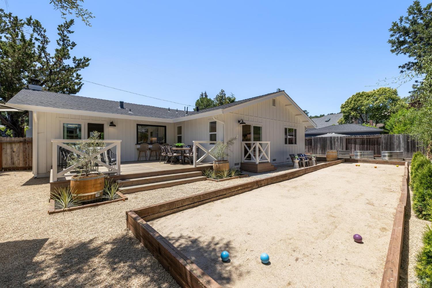 Detail Gallery Image 20 of 25 For 1830 Spring Mountain Rd, Saint Helena,  CA 94574 - 3 Beds | 2 Baths