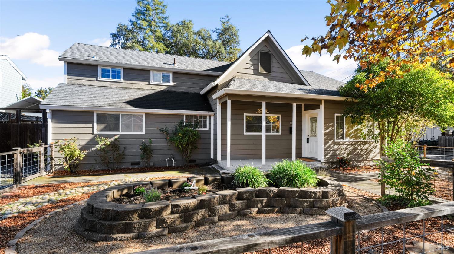 Detail Gallery Image 1 of 1 For 304 N Jefferson St, Cloverdale,  CA 95425 - 4 Beds | 2 Baths