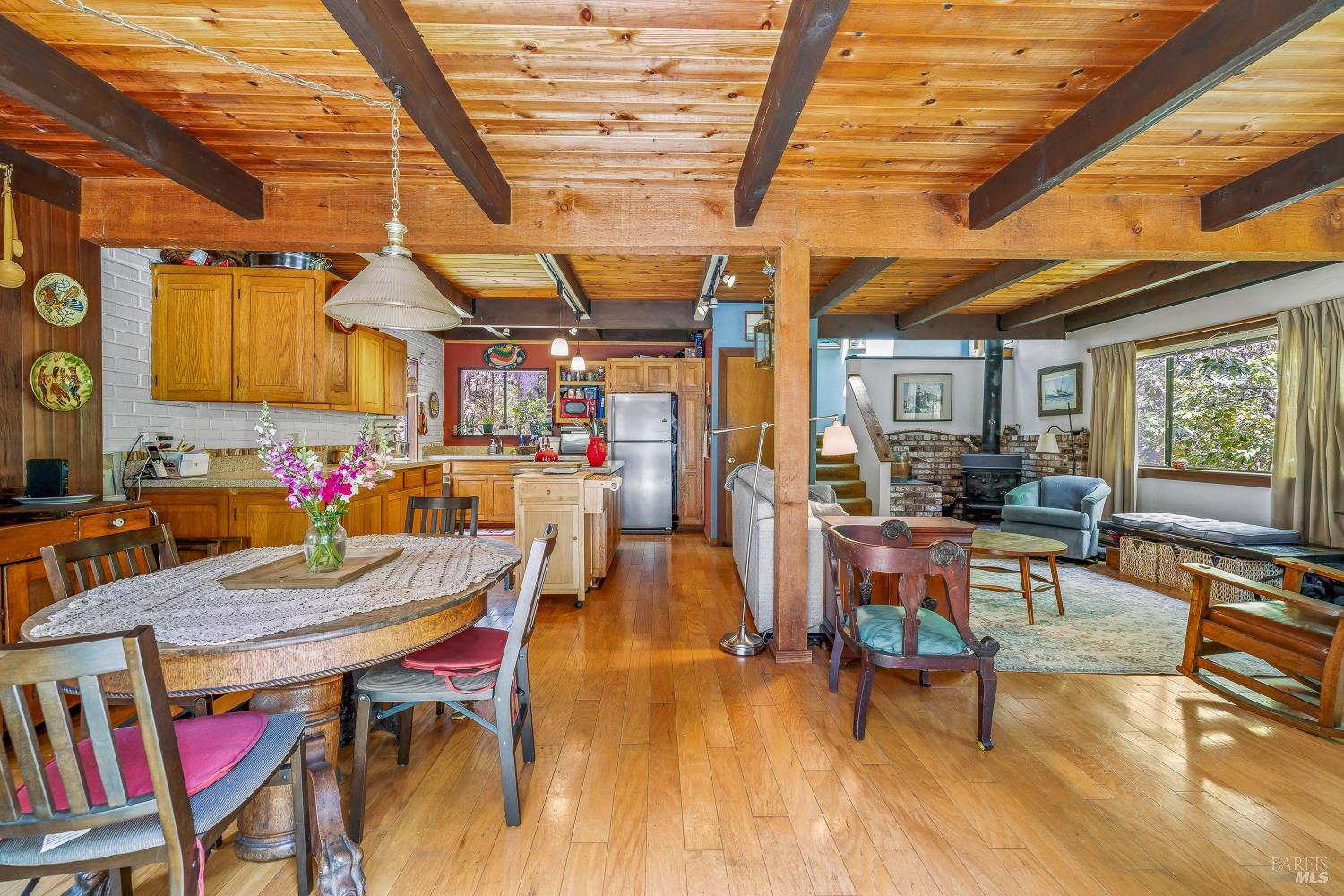 Detail Gallery Image 6 of 27 For 43150 Little Lake Rd, Mendocino,  CA 95460 - 4 Beds | 1 Baths