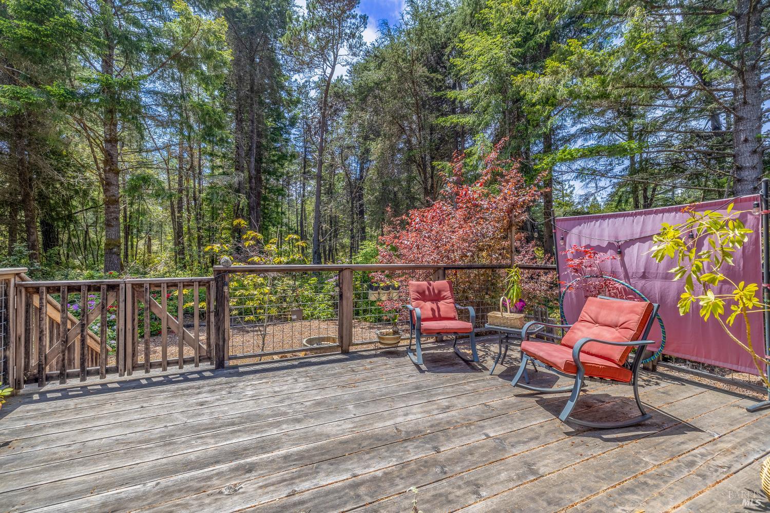 Detail Gallery Image 11 of 27 For 43150 Little Lake Rd, Mendocino,  CA 95460 - 4 Beds | 1 Baths