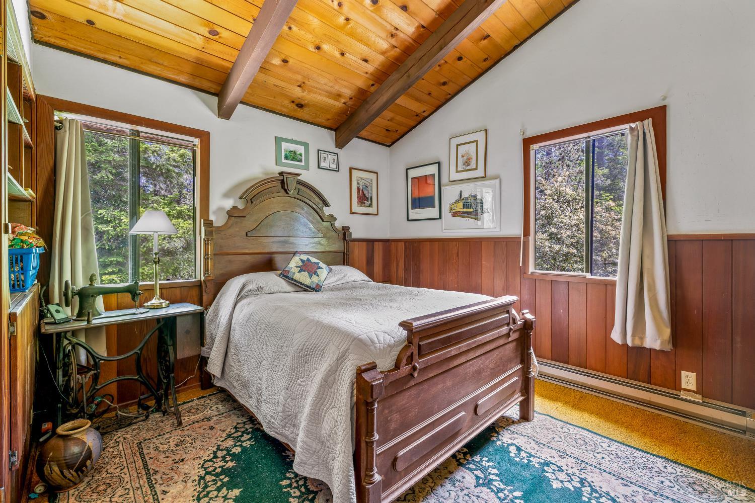 Detail Gallery Image 16 of 27 For 43150 Little Lake Rd, Mendocino,  CA 95460 - 4 Beds | 1 Baths