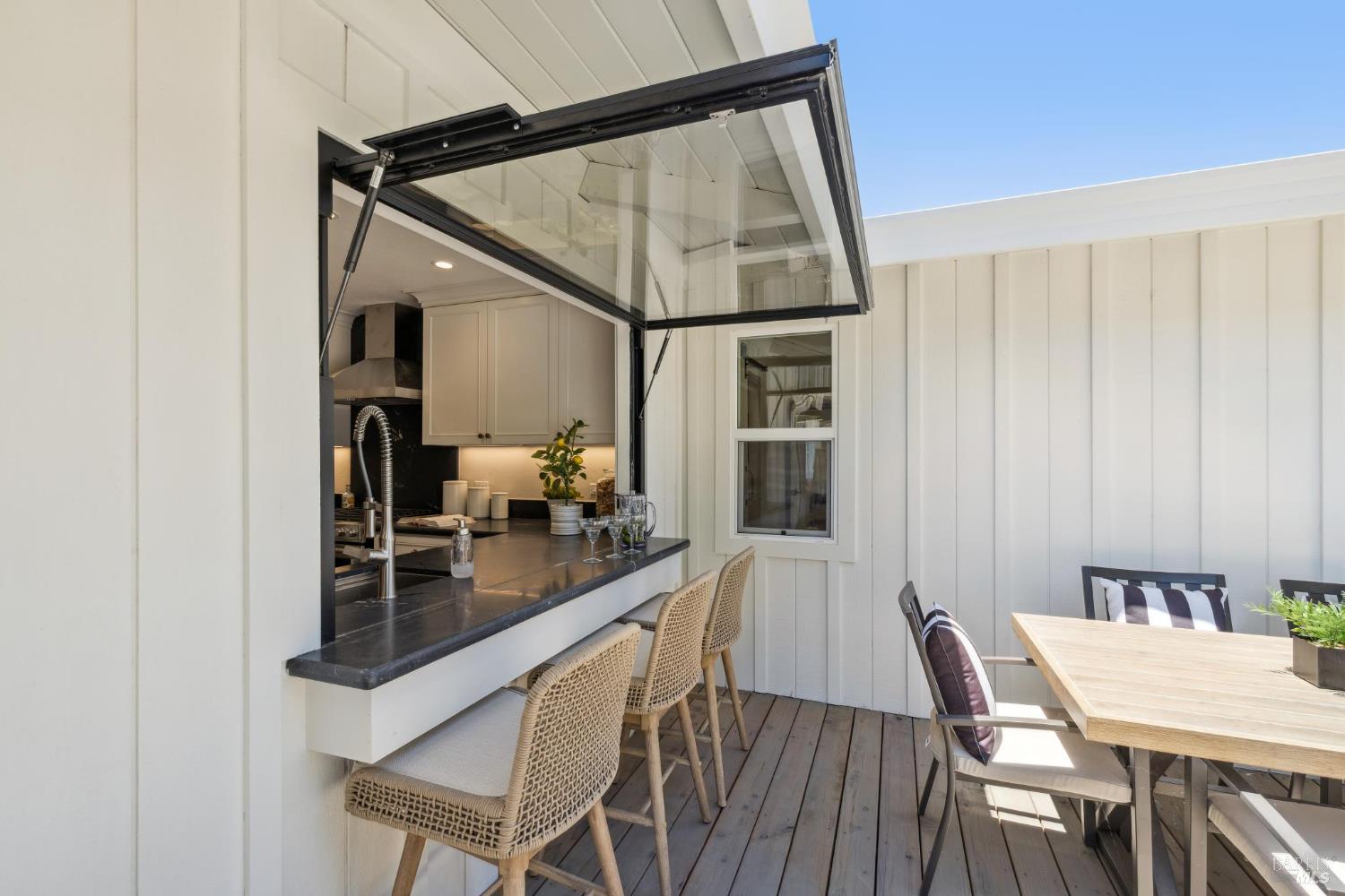 Detail Gallery Image 17 of 25 For 1830 Spring Mountain Rd, Saint Helena,  CA 94574 - 3 Beds | 2 Baths