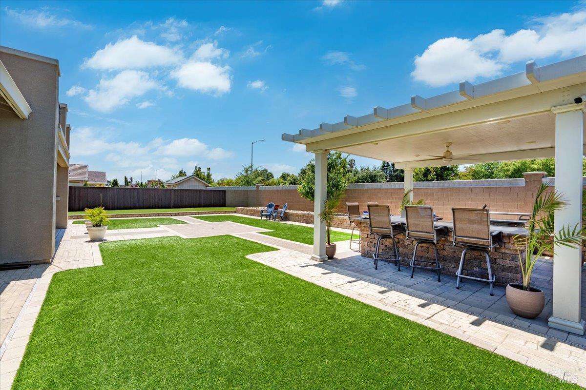 Detail Gallery Image 72 of 89 For 1012 Capitola Ct, Vacaville,  CA 95687 - 6 Beds | 4/1 Baths
