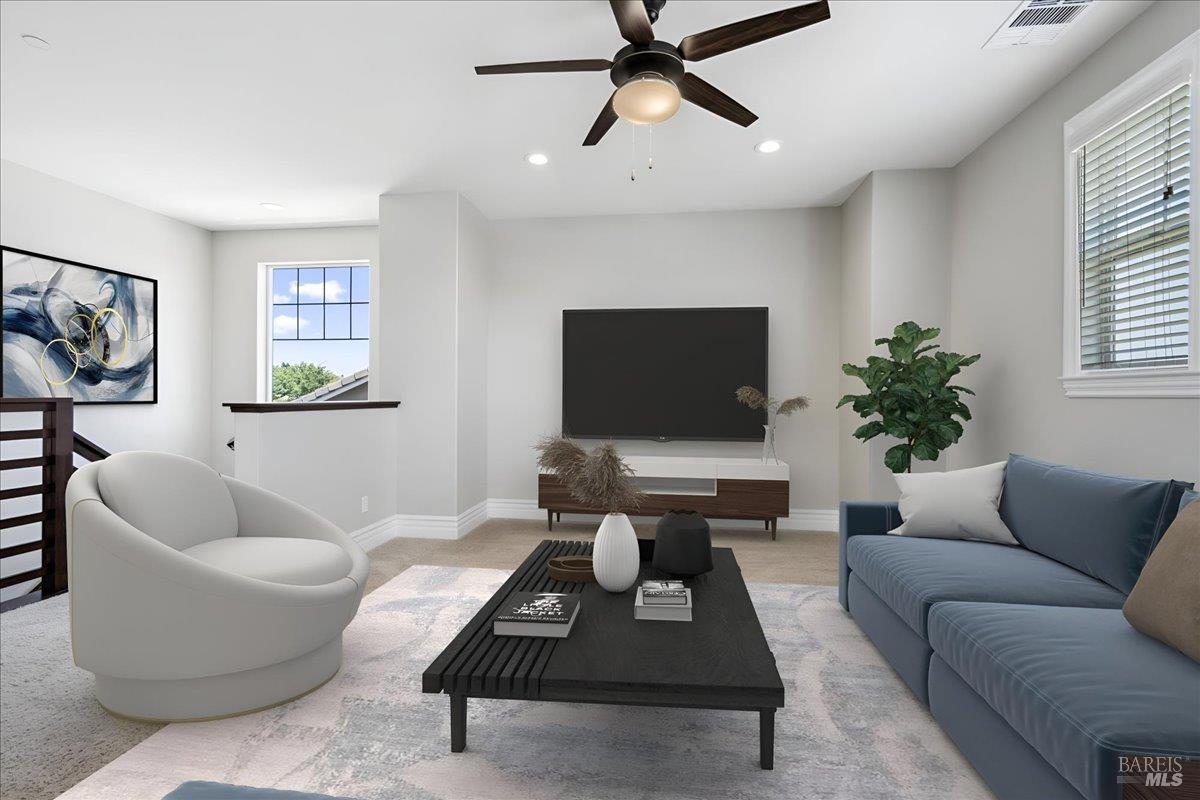 Detail Gallery Image 33 of 89 For 1012 Capitola Ct, Vacaville,  CA 95687 - 6 Beds | 4/1 Baths