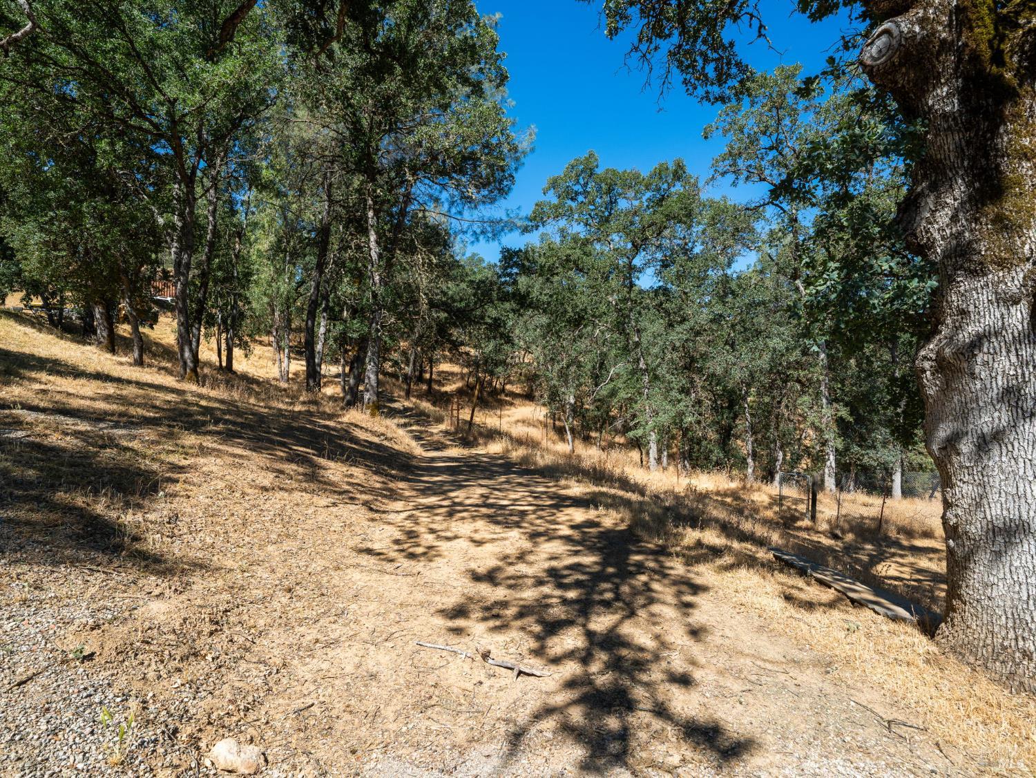 Detail Gallery Image 43 of 64 For 15400 May Hollow Rd, Lower Lake,  CA 95457 - 3 Beds | 2 Baths