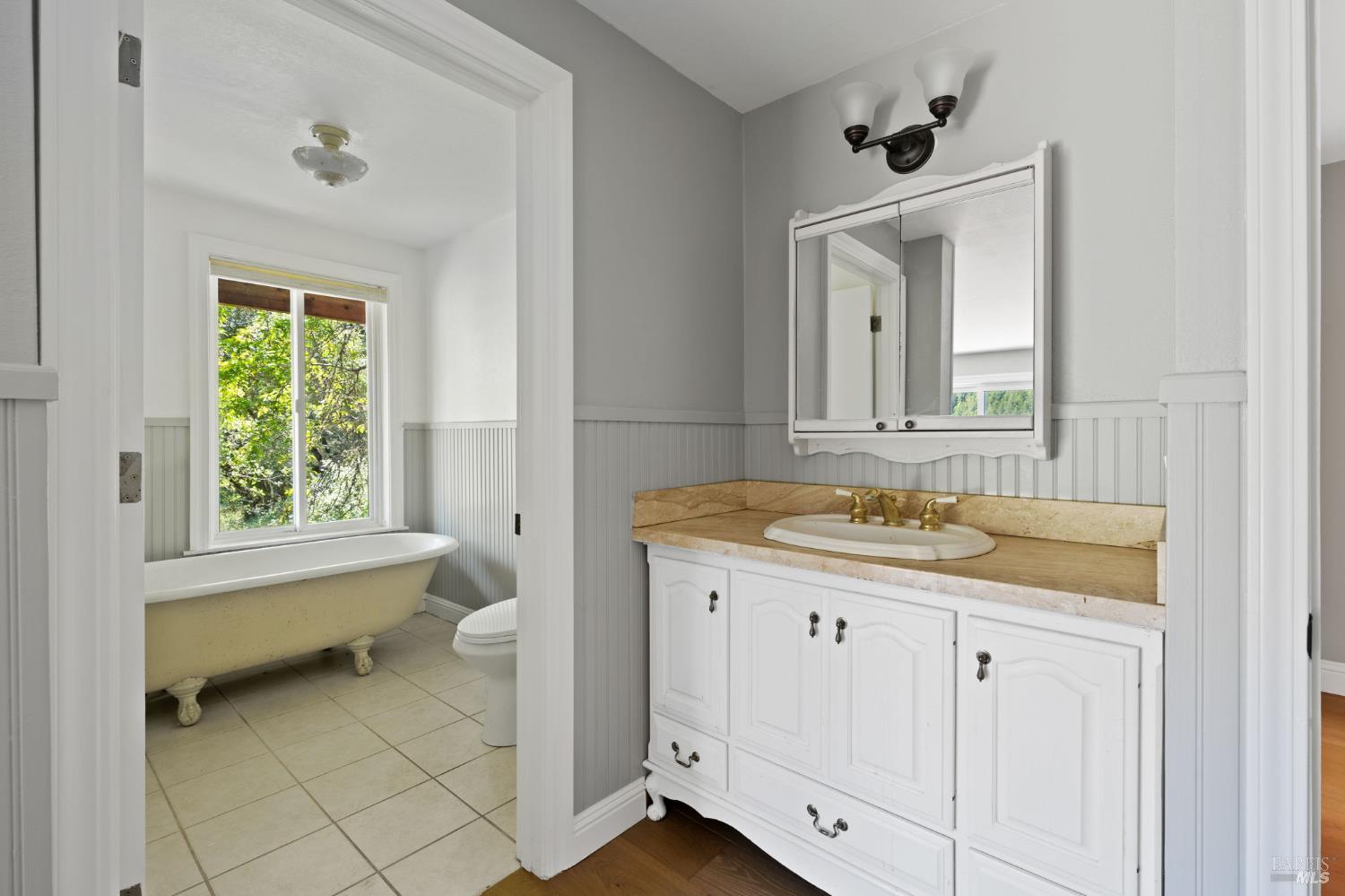 Detail Gallery Image 36 of 66 For 7950 Flynn Creek Rd, Comptche,  CA 95427 - 5 Beds | 3 Baths