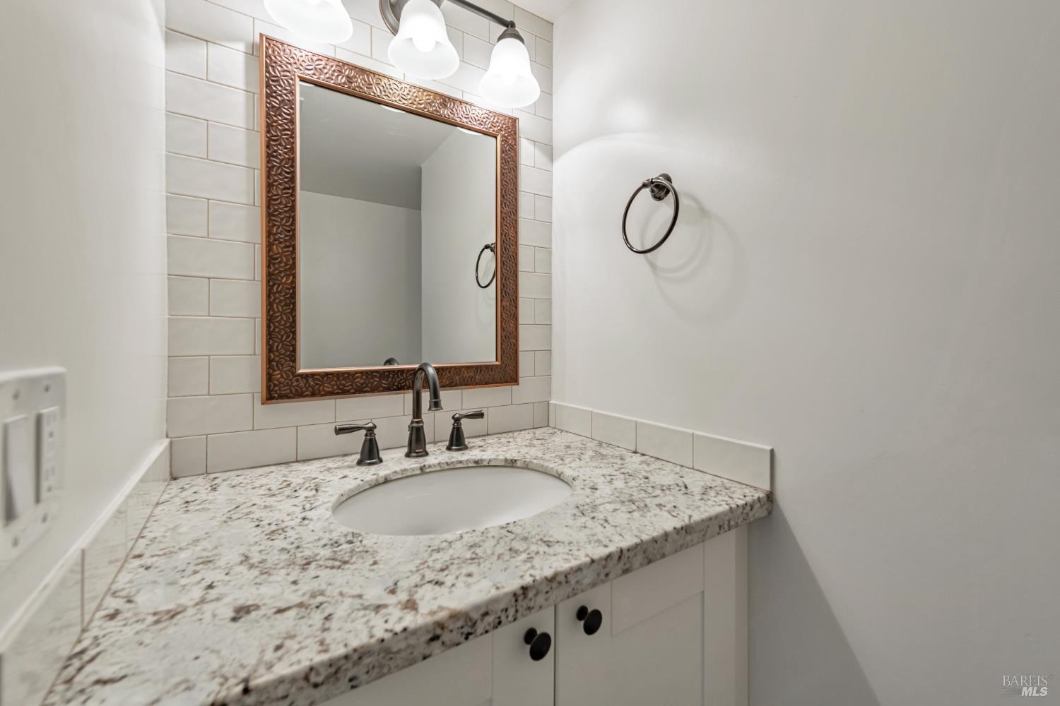 Detail Gallery Image 11 of 43 For 74 Grande Paseo Unkn, San Rafael,  CA 94903 - 4 Beds | 2/1 Baths