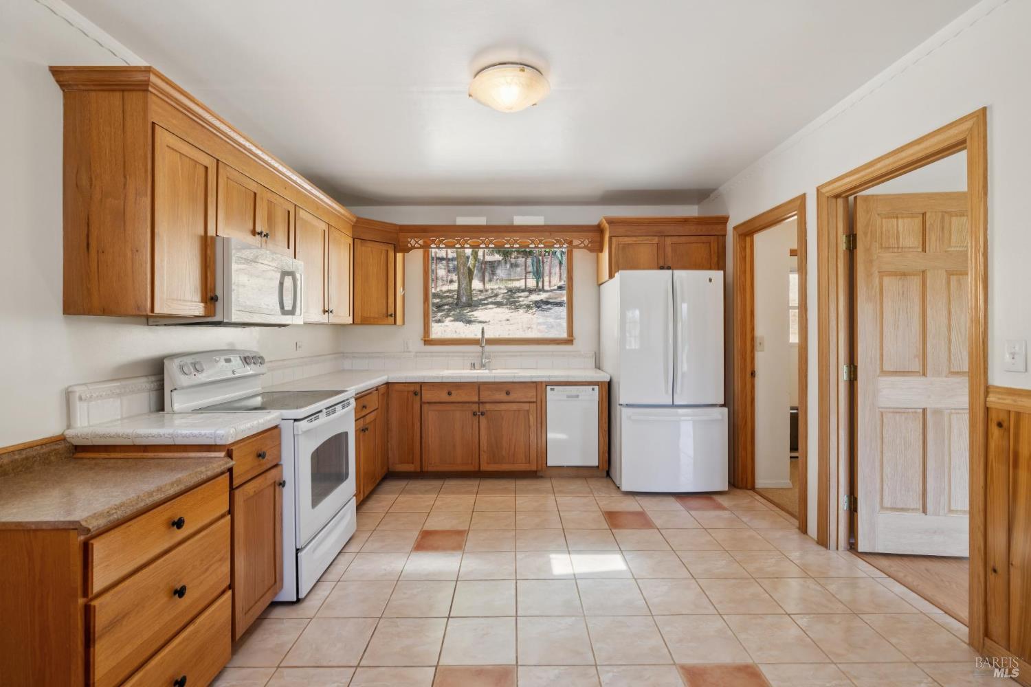 Detail Gallery Image 16 of 33 For 1200 Bennett Ln, Calistoga,  CA 94515 - 2 Beds | 1 Baths