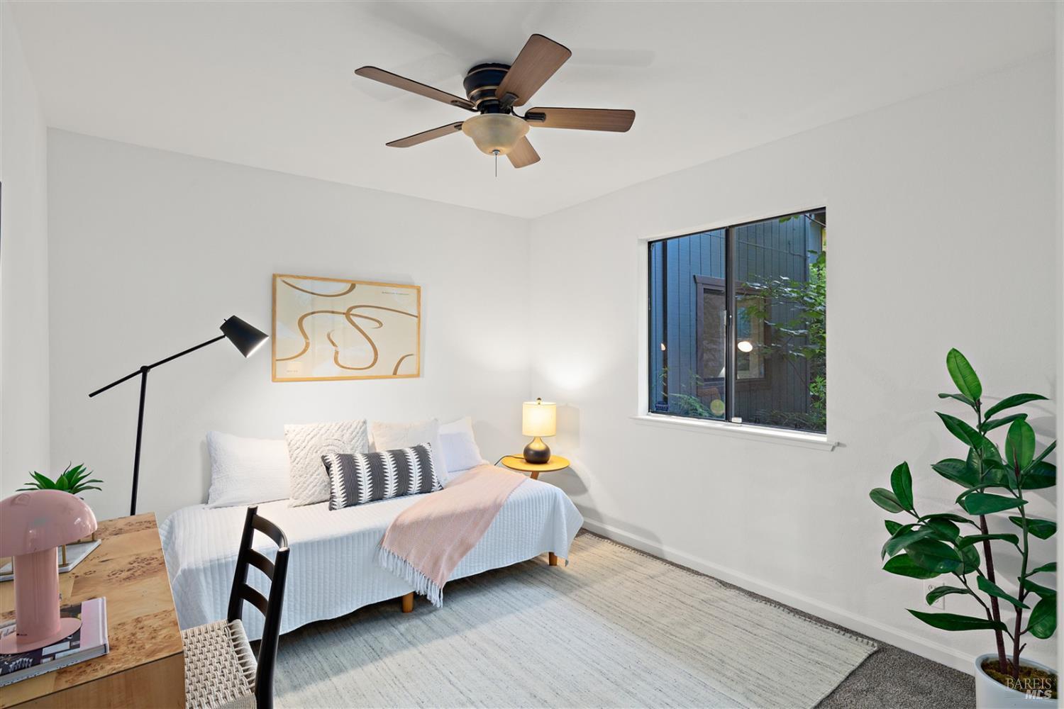 Detail Gallery Image 23 of 29 For 2829 Carmel St a,  Oakland,  CA 94602 - 3 Beds | 2 Baths