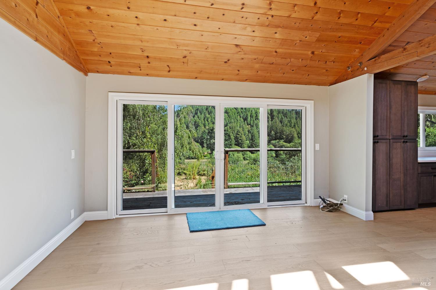 Detail Gallery Image 15 of 66 For 7950 Flynn Creek Rd, Comptche,  CA 95427 - 5 Beds | 3 Baths