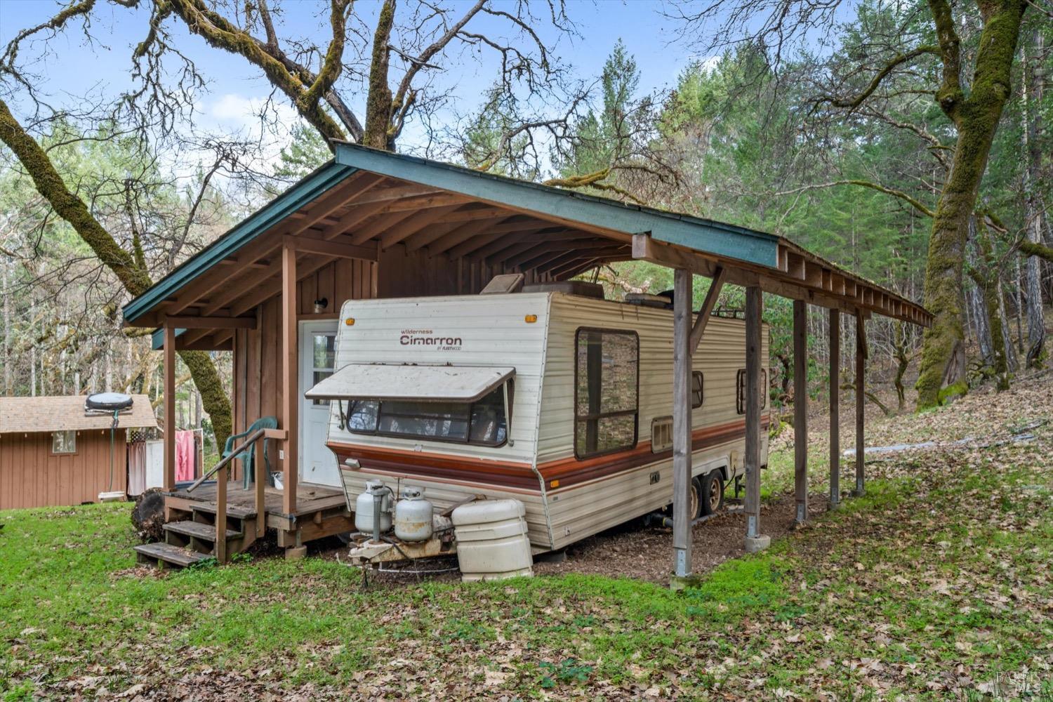 Detail Gallery Image 45 of 57 For 3100 Radical Ridge Rd, Redwood Valley,  CA 95470 - 4 Beds | 1/3 Baths
