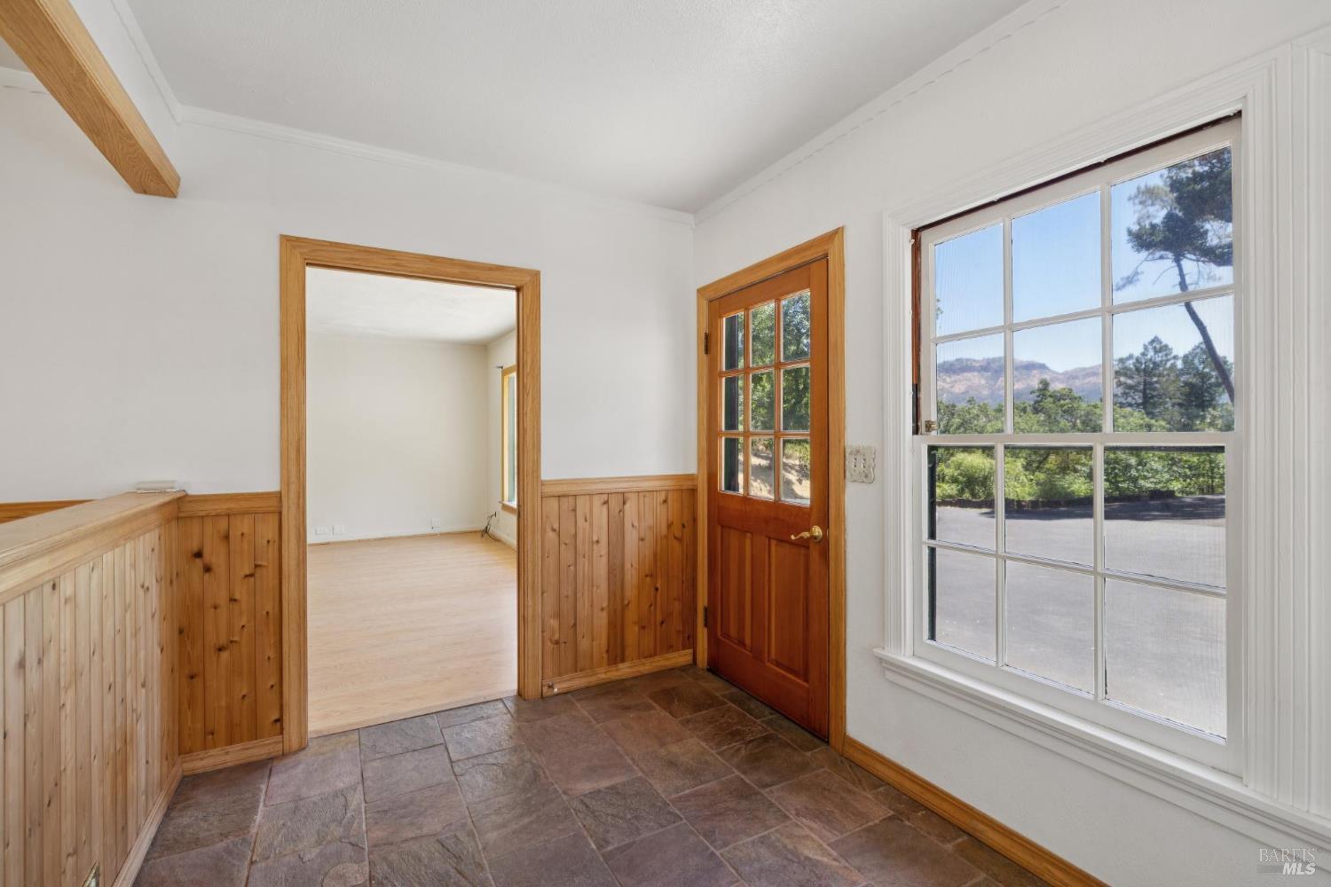 Detail Gallery Image 10 of 33 For 1200 Bennett Ln, Calistoga,  CA 94515 - 2 Beds | 1 Baths