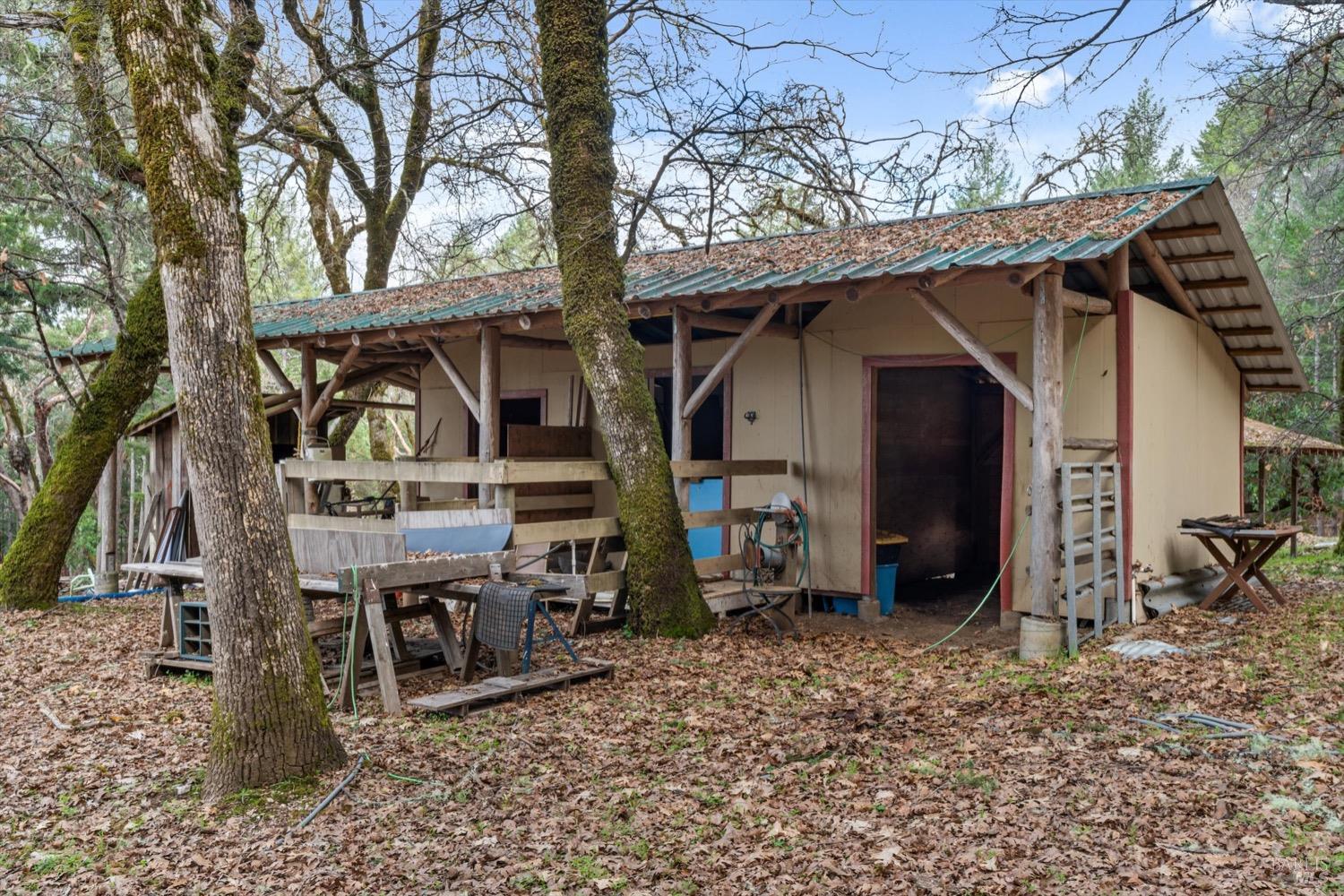 Detail Gallery Image 44 of 57 For 3100 Radical Ridge Rd, Redwood Valley,  CA 95470 - 4 Beds | 1/3 Baths